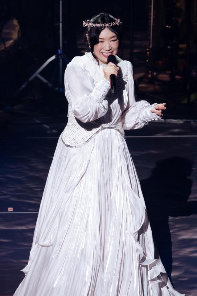 　ライブを行う松任谷由実（写真：田中聖太郎）