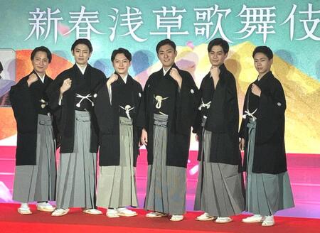 　会見に出席した（左から）中村鶴松、市川染五郎、中村莟玉、中村橋之助、市川男寅、尾上左近