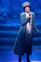 　ライブを行う松任谷由実（写真：田中聖太郎）