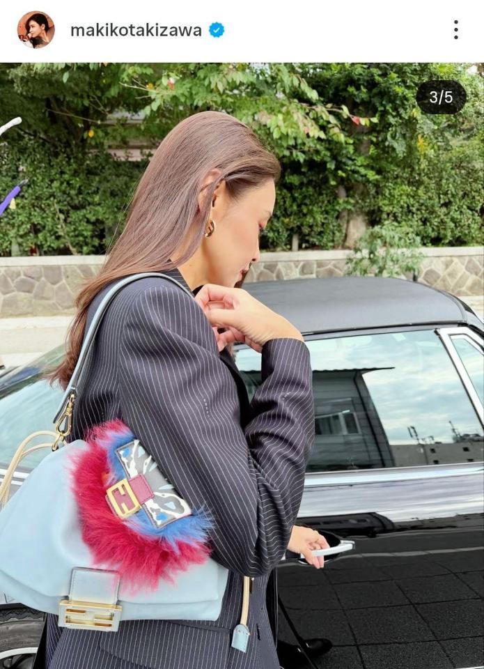 　滝沢眞規子のインスタグラム＠ｍａｋｉｋｏｔａｋｉｚａｗａ（１１月１６日付）より