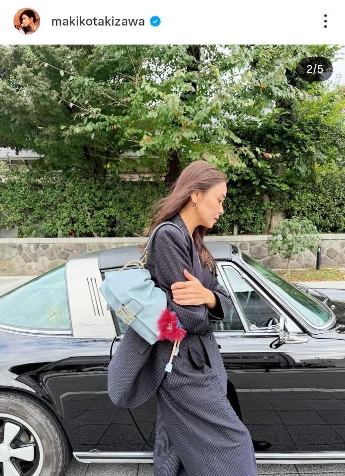 　滝沢眞規子のインスタグラム＠ｍａｋｉｋｏｔａｋｉｚａｗａ（１１月１６日付）より