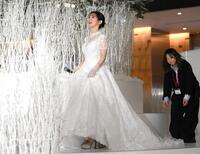 　登壇する吉岡里帆（撮影・堀内翔）