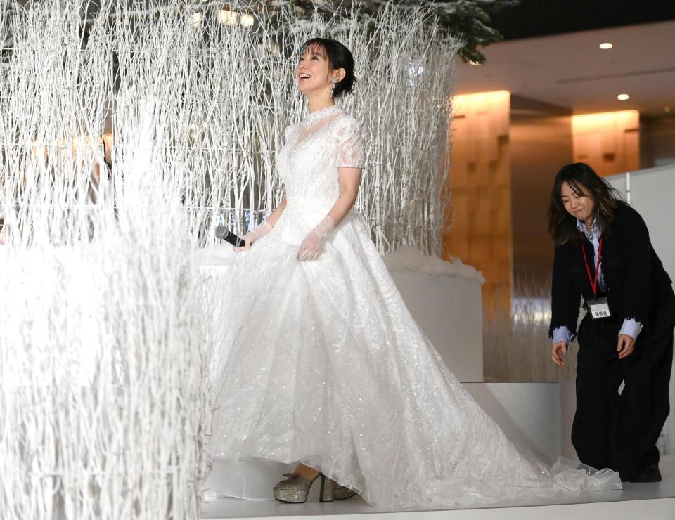 　登壇する吉岡里帆（撮影・堀内翔）