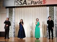 　「俳句」を歌唱する（左から）岡宮来夢、豊原江理佳、潤花、海宝直人