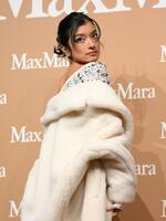 　ＭａｘＭａｒａのイベントに登場したローラ（撮影・伊藤笙子）