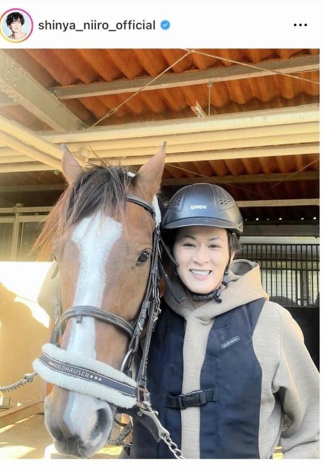 新納慎也のインスタグラム（ｓｈｉｎｙａ＿ｎｉｉｒｏ＿ｏｆｆｉｃｉａｌ）より