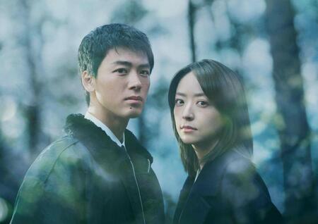 　初共演を果たす竹内涼真（左）と井上真央