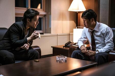 　韓国映画「ＹＡＤＡＮＧ／ヤダン」ⓒ　２０２５　ＰＬＵＳ　Ｍ　ＥＮＴＥＲＴＡＩＮＭＥＮＴ　ＡＮＤ　ＨＩＶＥ　ＭＥＤＩＡ　ＣＯＲＰ，　ＡＬＬ　ＲＩＧＨＴＳ　ＲＥＳＥＲＶＥＤ．