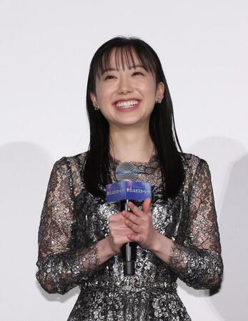 　舞台あいさつに登場した芦田愛菜（撮影・佐々木彰尚）