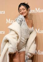 　ＭａｘＭａｒａのイベントに登場したローラ（撮影・伊藤笙子）