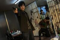 　韓国映画「ＹＡＤＡＮＧ／ヤダン」ⓒ　２０２５　ＰＬＵＳ　Ｍ　ＥＮＴＥＲＴＡＩＮＭＥＮＴ　ＡＮＤ　ＨＩＶＥ　ＭＥＤＩＡ　ＣＯＲＰ，　ＡＬＬ　ＲＩＧＨＴＳ　ＲＥＳＥＲＶＥＤ．