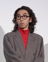 　舞台あいさつに登場した柄本時生（撮影・佐々木彰尚）