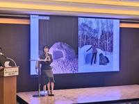 　イベントに出席した知英