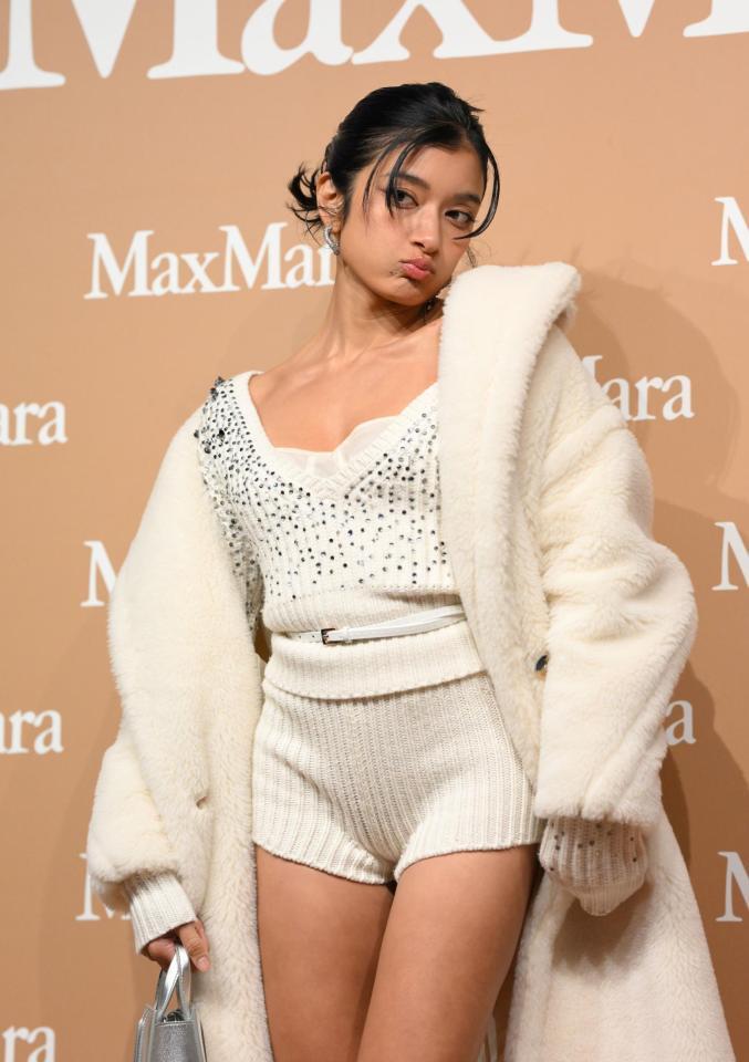 　ＭａｘＭａｒａのイベントに登場したローラ（撮影・伊藤笙子）