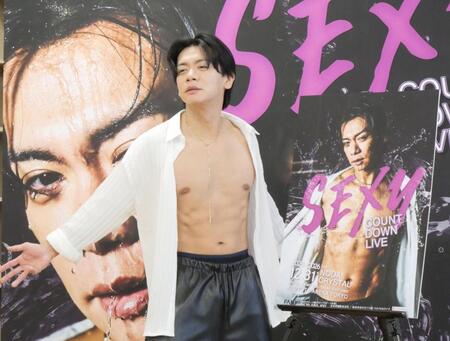 　肉体美を披露しセクシーにポーズを決める野田クリスタル