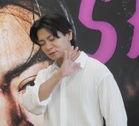 　会見を行った野田クリスタル