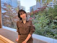 　イベントに出席した知英