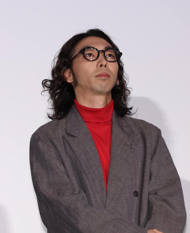 　舞台あいさつに登場した柄本時生（撮影・佐々木彰尚）