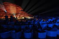 　世界遺産は幻想的なライトアップ