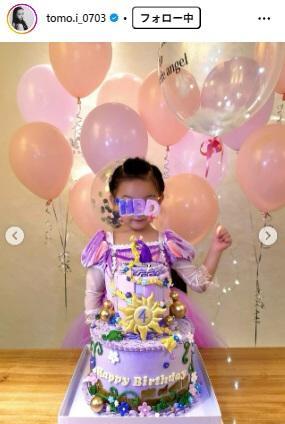 　板野友美のインスタグラム＠ｔｏｍｏ．ｉ＿０７０３より