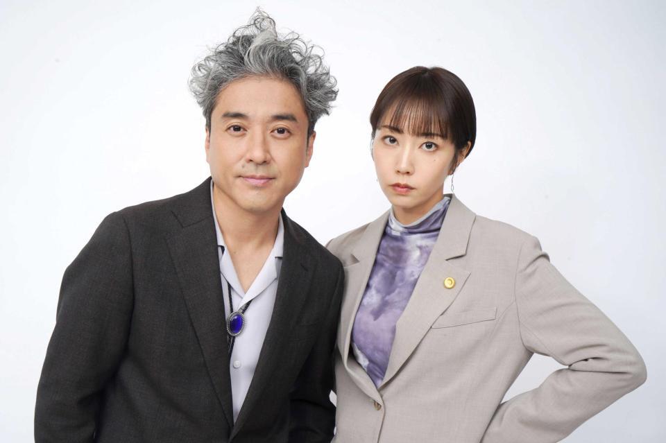 　新たにバディを組むムロツヨシ（左）と木南晴夏