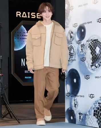 　登壇する吉野北人（撮影・棚橋慶太）