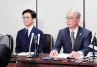 　会見を行った国分太一（左）