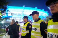 　厳重な警備体制が敷かれた、サッカーのアジア・チャンピオンズリーグ・エリート１次リーグで神戸と上海が対戦するスタジアム周辺