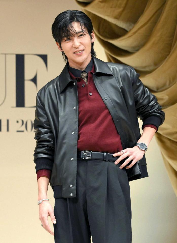 　受賞記者会見に登場した目黒蓮（撮影・伊藤笙子）