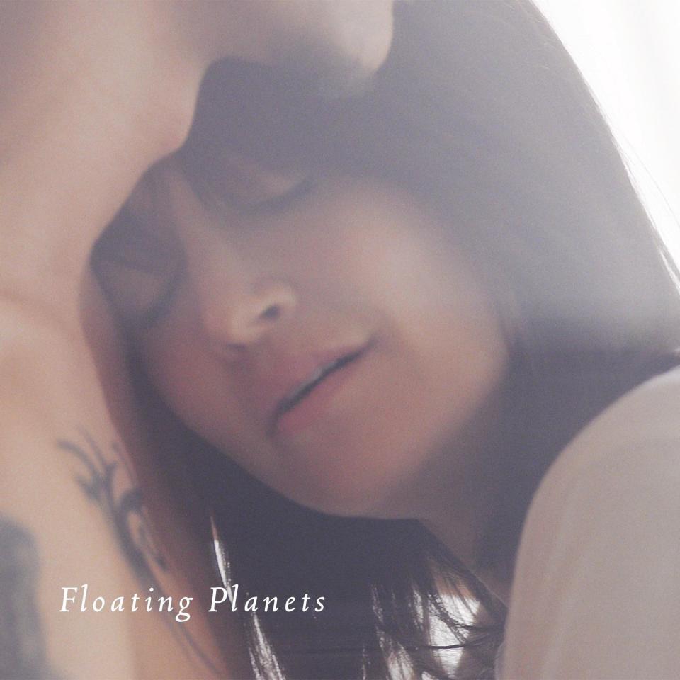 　アンジェラ・アキ「Ｆｌｏａｔｉｎｇ　Ｐｌａｎｅｔｓ」