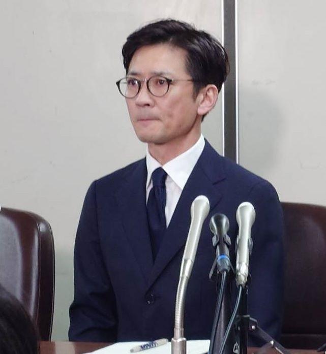 　会見する国分太一