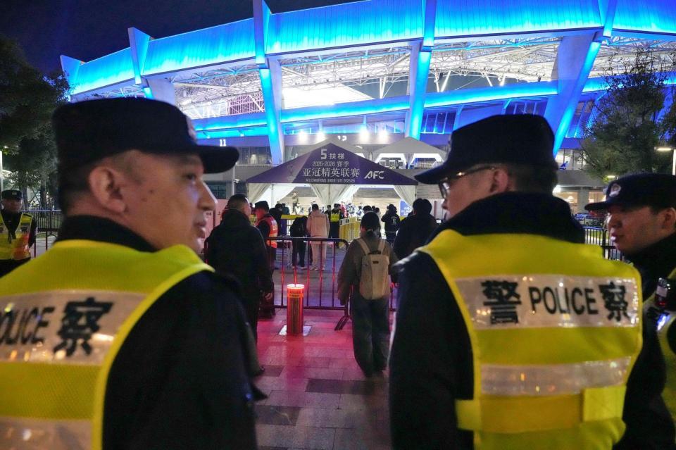 　厳重な警備体制が敷かれた、サッカーのアジア・チャンピオンズリーグ・エリート１次リーグで神戸と上海が対戦するスタジアム周辺