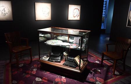 　ジョニー・デップ没入型アート展に展示された作品（撮影・開出牧）