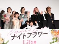 　舞台あいさつに登場した（左から）森田望智、渡瀬結美、北川景子、加藤侑大、佐久間大介、渋谷龍太（撮影・佐々木彰尚）