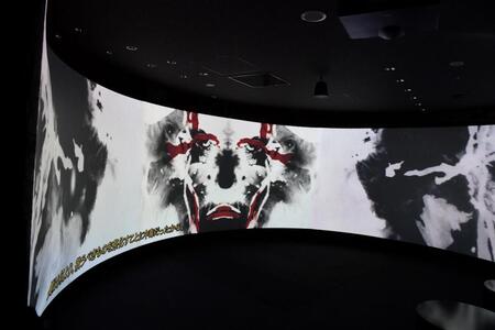 　ジョニー・デップ没入型アート展に展示された作品（撮影・開出牧）