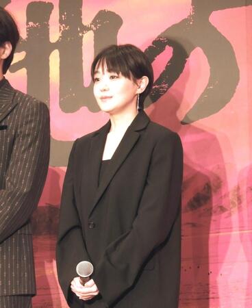 　品川プリンスホテルで行われた明治座「大地の子」製作発表会に参加した俳優の奈緒