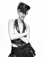 　©奈月セナ写真集「ＭＡＤＯＮＮＡ」