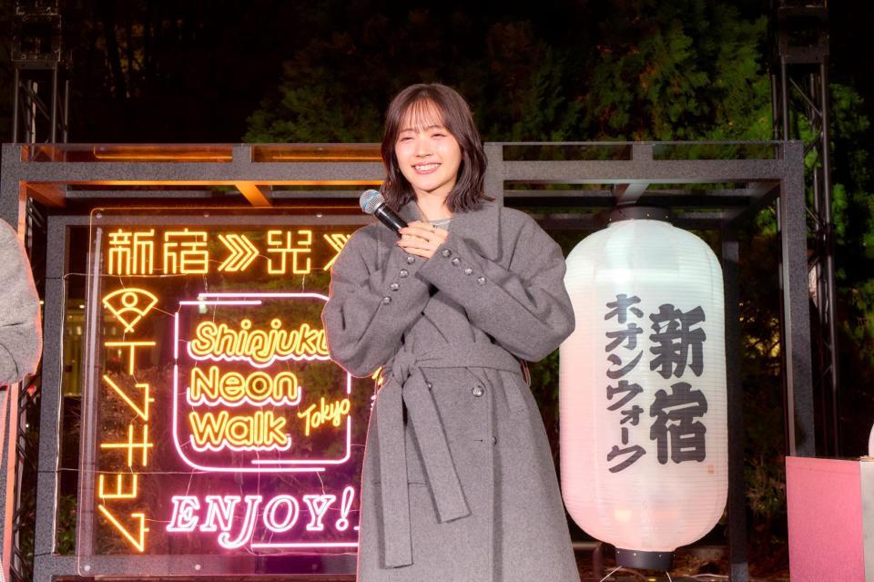 　「Ｓｈｉｎｊｕｋｕ　Ｎｅｏｎ　Ｗａｌｋ」点灯式に出席した鈴木愛理
