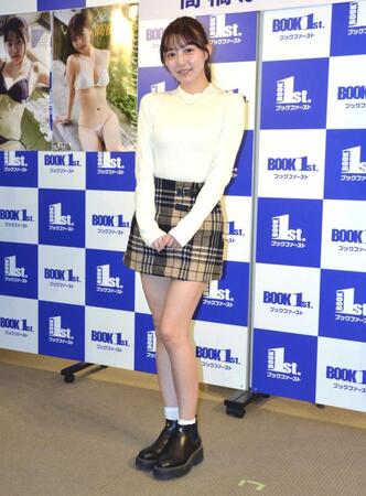 　２０２６年カレンダー発売イベントに登場した高橋かの