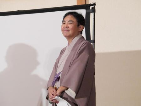 　公演に出演した林家三平