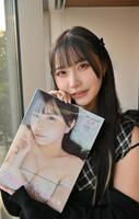 　１ｓｔ写真集「芽色－めいろ－」を発売した伊織芽衣（撮影＝野木原晃一）
