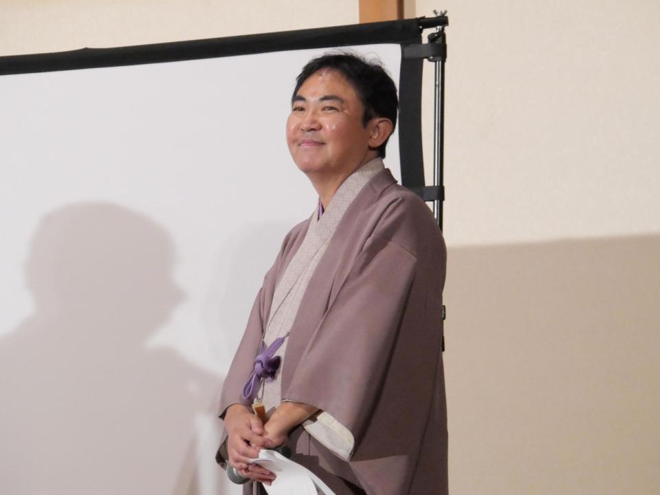 　公演に出演した林家三平