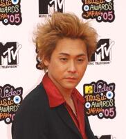 　２００５年、ＭＴＶ　ＶＩＤＥＯ　ＭＵＳＩＣ　ＡＷＡＲＤ授賞式でのヒロシ