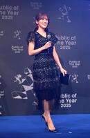 　授賞式のＭＣを務めた中川安奈（撮影・佐々木彰尚）