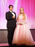 　カラーコンタクトレンズ「ヒロインメイク　１ｄａｙ　ＵＶ　Ｍ」の新色発表会に出演したお笑いコンビ・レインボー（左から）ジャンボたかお、池田直人