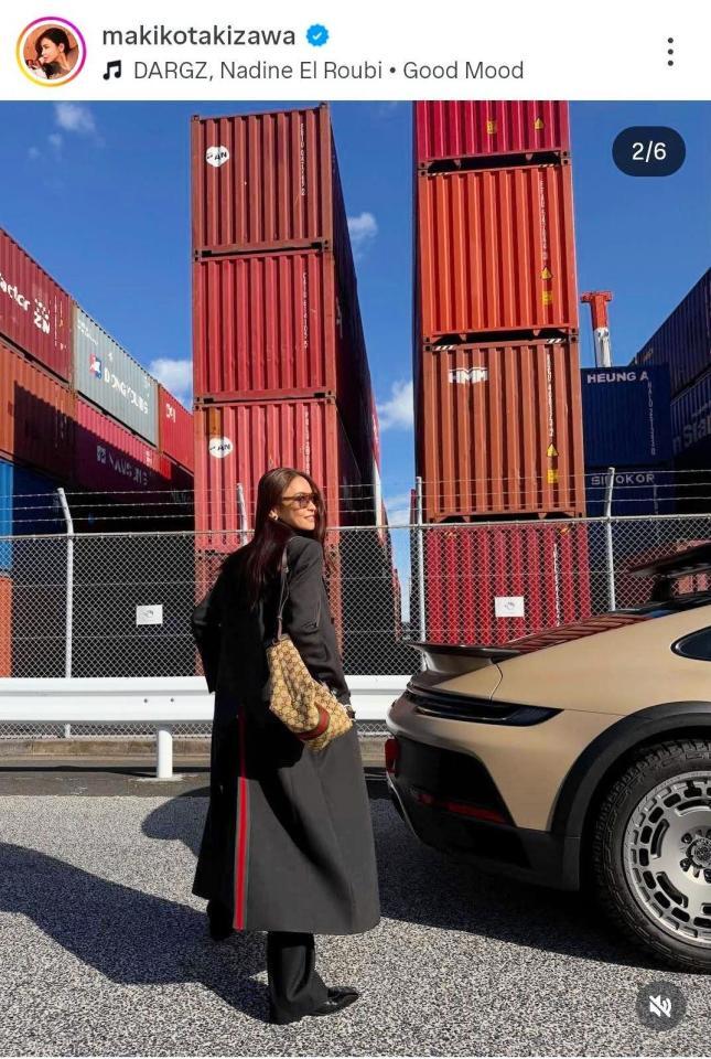 滝沢眞規子のインスタグラム＠ｍａｋｉｋｏｔａｋｉｚａｗａ（１１月２９日付）より