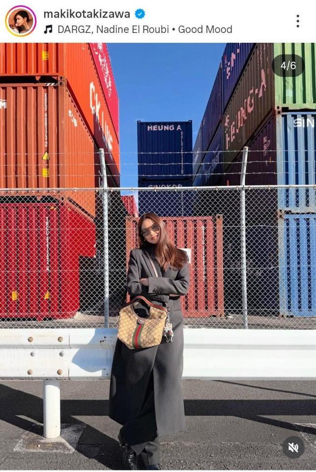 滝沢眞規子のインスタグラム＠ｍａｋｉｋｏｔａｋｉｚａｗａ（１１月２９日付）より