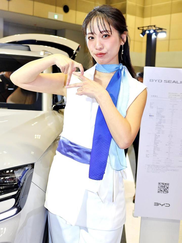 　ＢＹＤブースの藤森マリナ