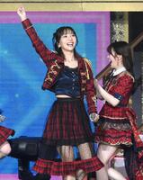 　会場を盛り上げる高城亜樹（撮影・堀内翔）