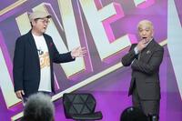 　７、８年ぶりの再会したという松本人志（右）と兄の隆博さん